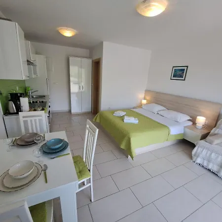 Fran Apartman Baška