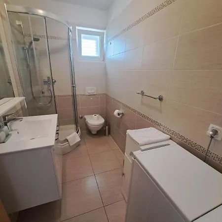 Lägenhet Fran Baška
